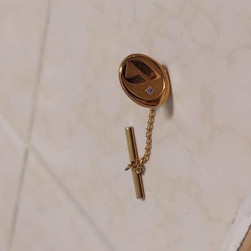 🩶 Vintage Jostens Gold Tie Tack